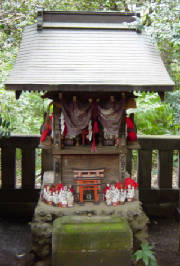kitsune_shrine.jpg